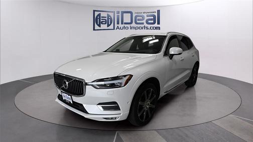 Crystal White Pearl Metallic 2019 Volvo XC60 T5 Inscription