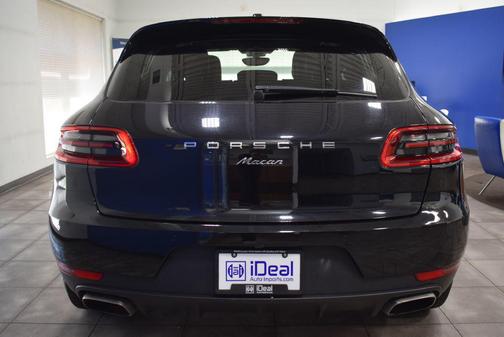 2018 Porsche Macan AWD