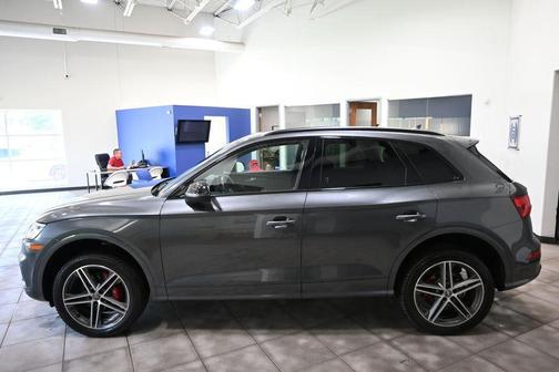Daytona Gray Pearl Effect 2020 Audi SQ5 3.0T Premium Plus