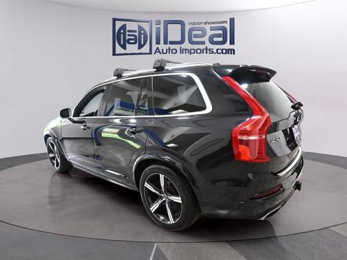Onyx Black Metallic 2018 Volvo XC90 T6 R-Design