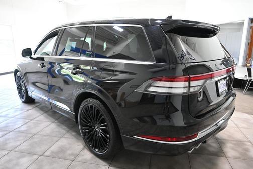 Infinite Black 2021 Lincoln Aviator Black Label AWD