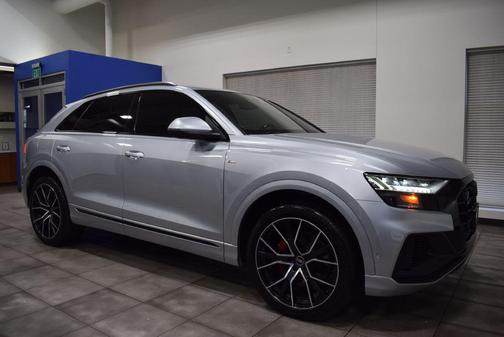 2021 Audi Q8 55 Premium Plus