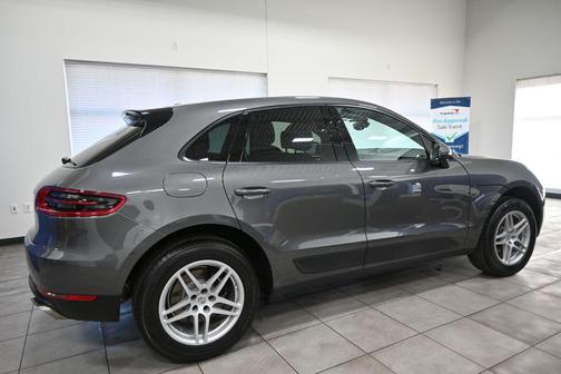 2018 Porsche Macan AWD