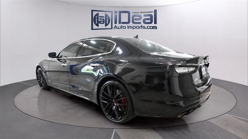 Nero 2018 Maserati Quattroporte S Q4 GranSport