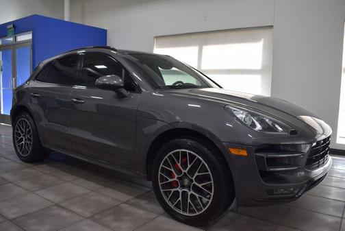 2017 Porsche Macan Turbo