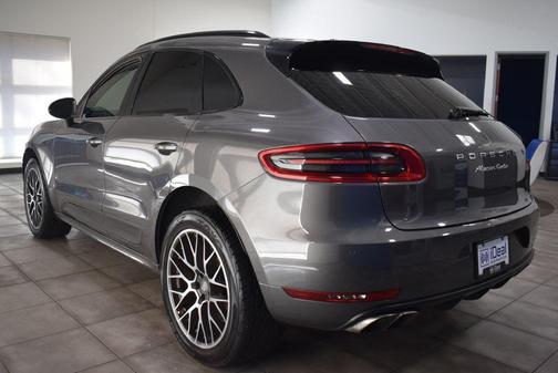 2017 Porsche Macan Turbo