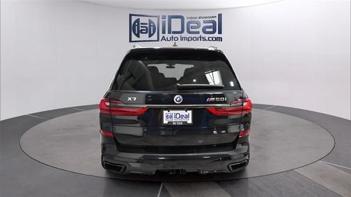 Black Sapphire Metallic 2022 BMW X7 M50i
