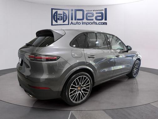 Quartzite Metallic 2019 Porsche Cayenne S