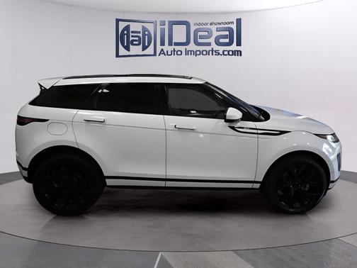 Yulong White Metallic 2020 Land Rover Range Rover Evoque SE