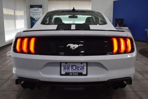 2020 Ford Mustang EcoBoost