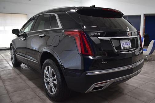 2022 Cadillac XT5 Premium Luxury