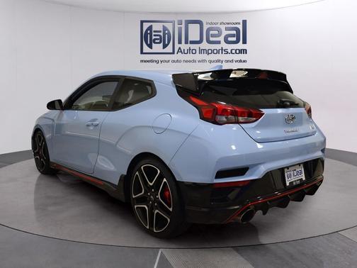 2021 Hyundai Veloster Base