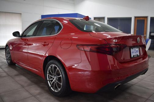 2019 Alfa Romeo Giulia Base