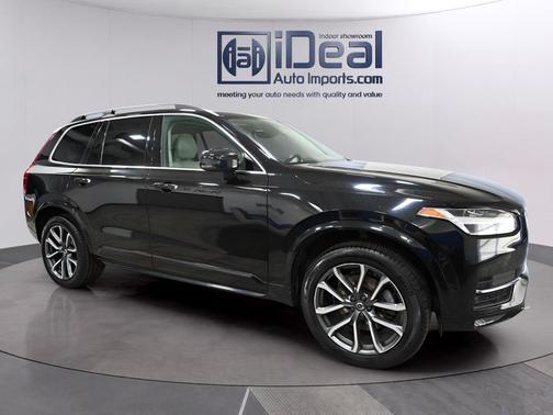 Onyx Black Metallic 2018 Volvo XC90 T6 Momentum