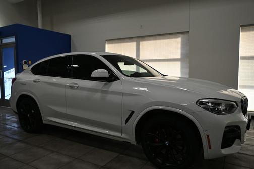 2021 BMW X4 M40i