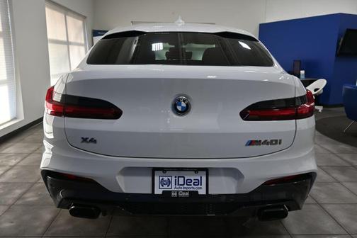 2021 BMW X4 M40i