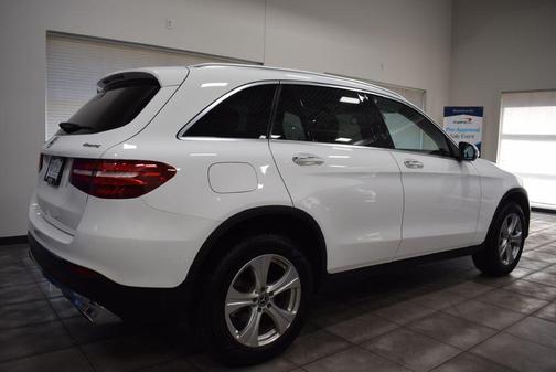 2017 Mercedes-Benz GLC 300 4MATIC