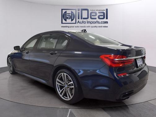 BLACK 2017 BMW 750 i xDrive