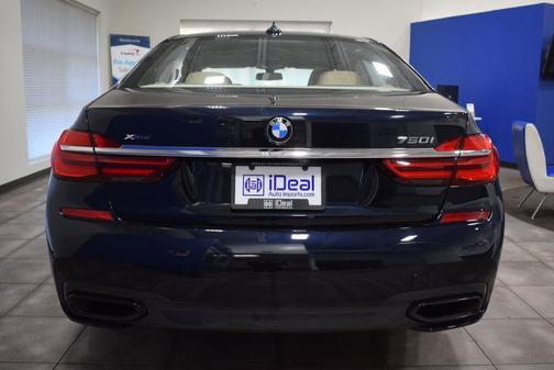 BLACK 2017 BMW 750 i xDrive
