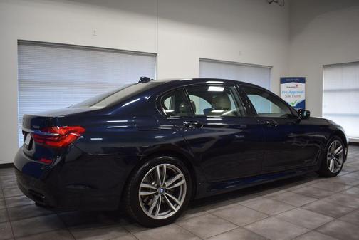 2017 BMW ALPINA B7 XI