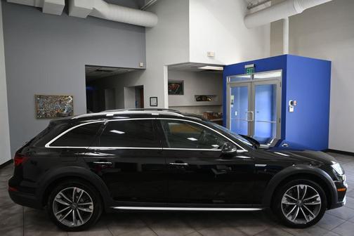 Brilliant Black 2018 Audi A4 allroad 2.0T Premium