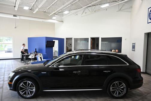 Brilliant Black 2018 Audi A4 allroad 2.0T Premium