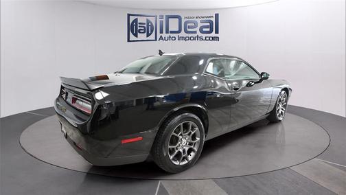 Pitch Black Clearcoat 2018 Dodge Challenger GT