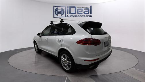 WHITE 2018 Porsche Cayenne Platinum Edition