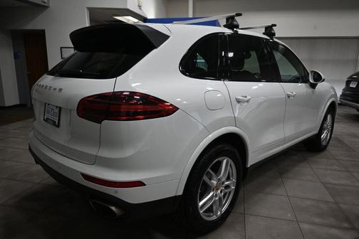 WHITE 2018 Porsche Cayenne Platinum Edition