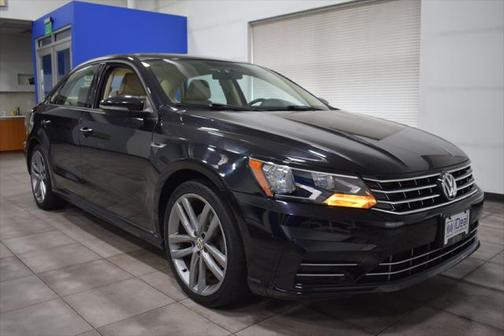 2018 Volkswagen Passat 2.0T R-Line