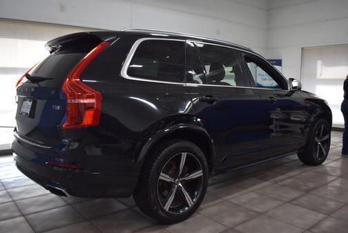 2017 Volvo XC90 T5 R-Design