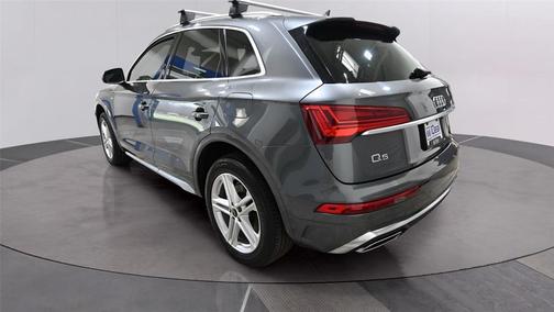 Daytona Gray Pearl Effect 2022 Audi Q5 55 S line Premium