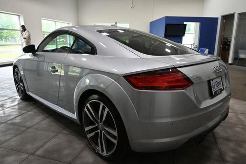 Florett Silver Metallic 2016 Audi TT 2.0T