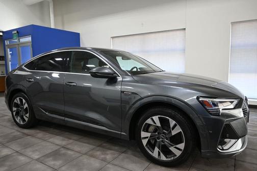 2022 Audi e-tron Sportback S line Prestige