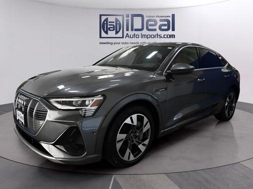 Daytona Gray Pearl Effect 2022 Audi e-tron Sportback S line Prestige