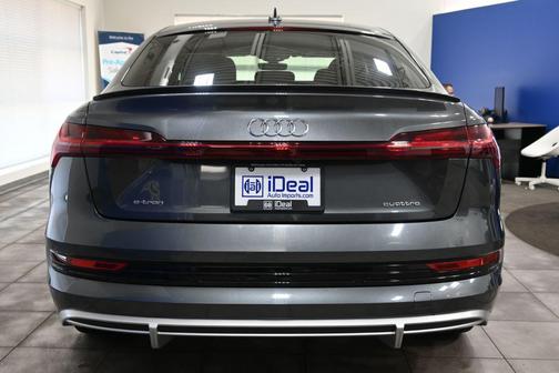 2022 Audi e-tron Sportback S line Prestige