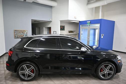 Mythos Black Metallic 2019 Audi SQ5 3.0T Premium Plus