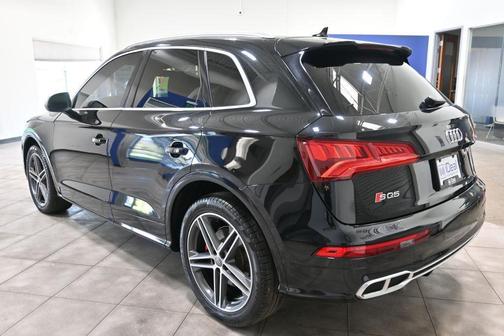 Mythos Black Metallic 2019 Audi SQ5 3.0T Premium Plus