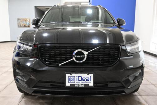 2020 Volvo XC40 T5 R-Design