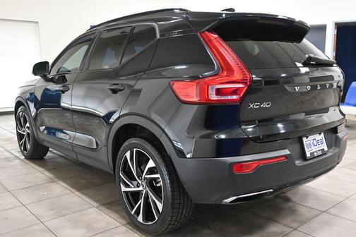 2020 Volvo XC40 T5 R-Design
