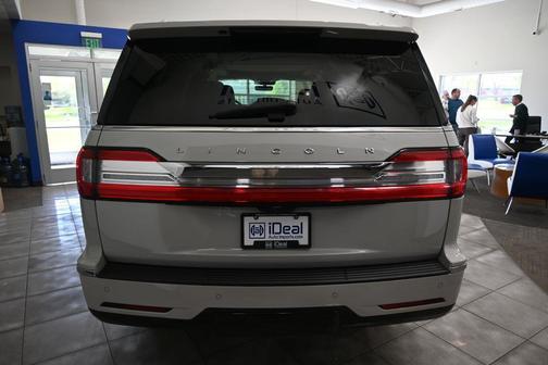 Ceramic Pearl 2021 Lincoln Navigator Reserve