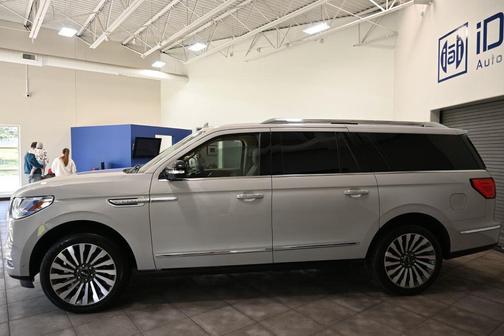 Ceramic Pearl 2021 Lincoln Navigator Reserve