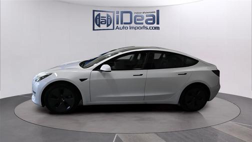 Pearl White Multi-Coat 2022 Tesla Model 3 Long Range