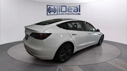Pearl White Multi-Coat 2022 Tesla Model 3 Long Range