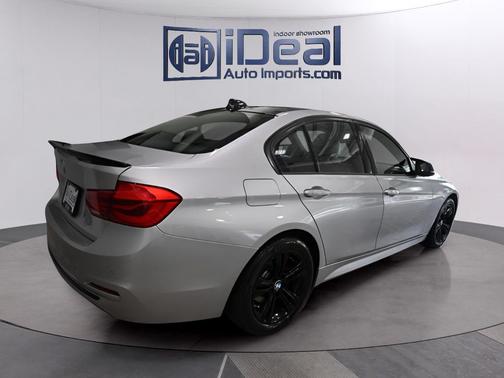 Glacier Silver Metallic 2016 BMW 328 xDrive