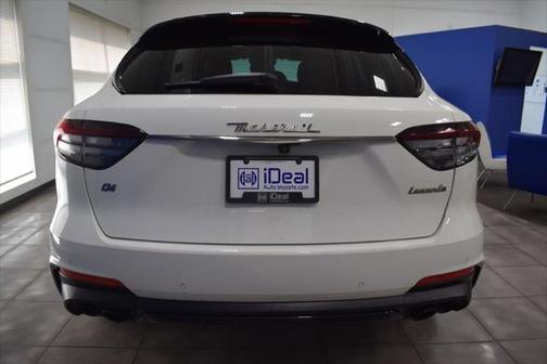 2021 Maserati Levante Base