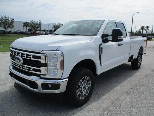 2025 Ford F-350 XLT