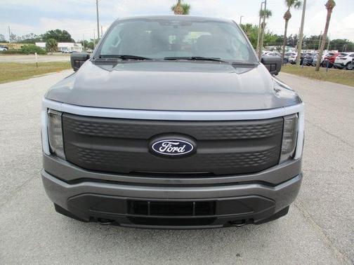 2025 Ford F-150 Lightning XLT