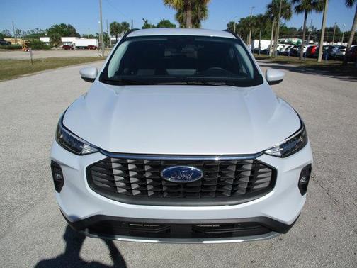 2025 Ford Escape Base