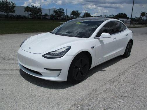 2020 Tesla Model 3 Standard Range Plus